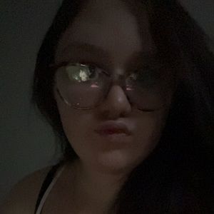 Meet your Posher, Caydee